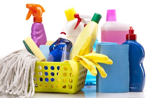 Professional end of tenancy cleaning in a Roehampton home